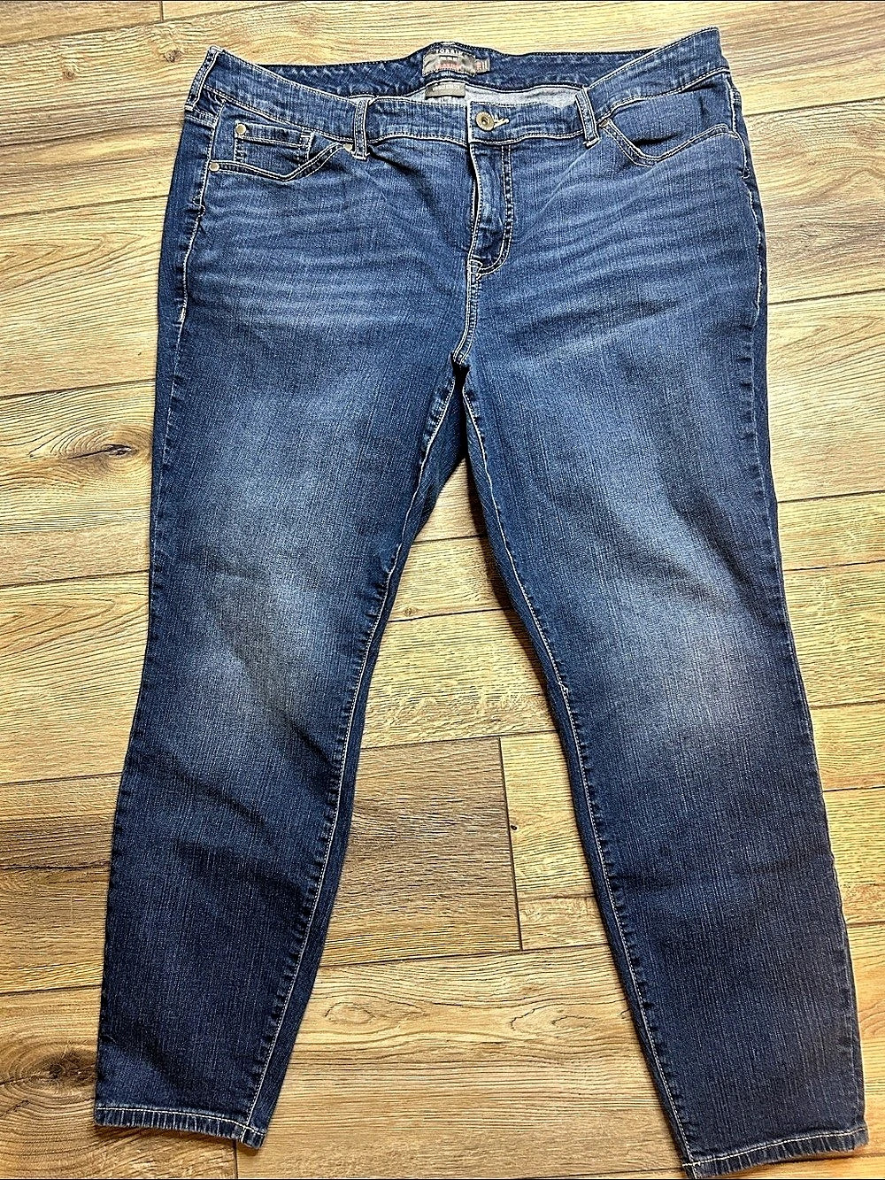 Torrid Vintage Stretch Skinny Jeans Blue Waist 20